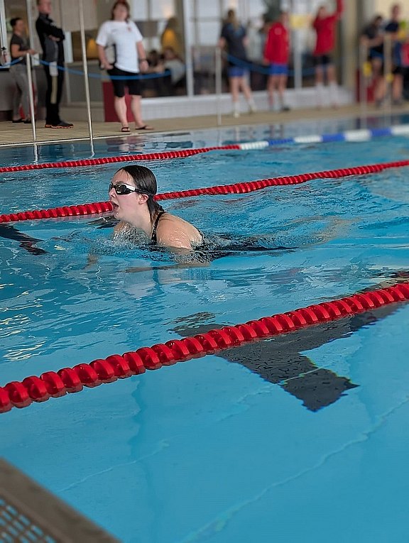 Herbstschwimmfest_Sundern_2025_4.jpg 