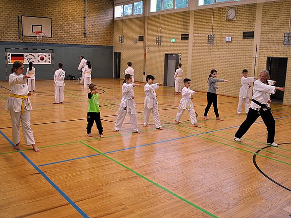 Taekwondo_3.JPG 