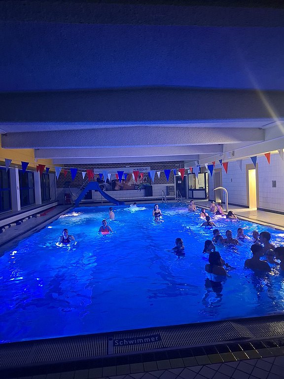 Herbstschwimmfest_2025_10.jpg 