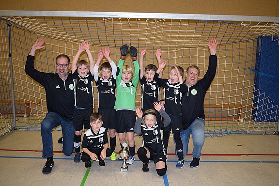 Fussballwochenende_Schulzentrum_07-08.01.2023_1._Platz_JSG_Fle_Gra_Le_Gle-Ho_O_F-Jugend.JPG 