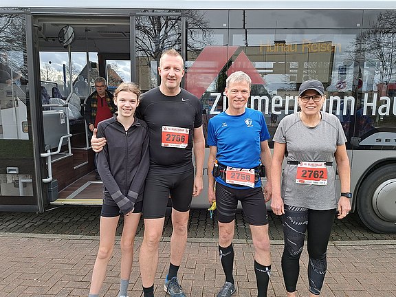 Silvesterlauf_2022__IdaPeters_Stefan_Peters_UliBock_DorisGerold.jpg 